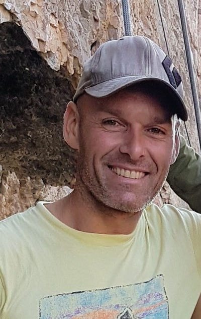 Photographie de profil de Honorio notre guide de haute montagne.