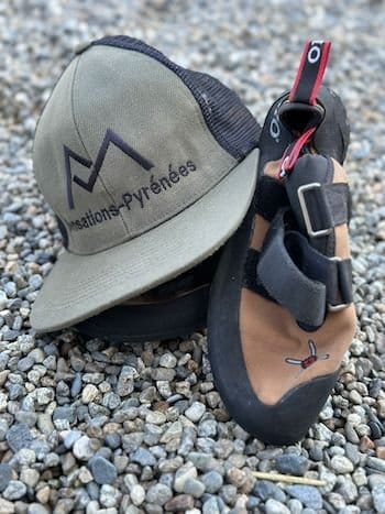 chausson d'escalade et casquette Sensations Pyrénées à Font-romeu Pyrénées-Orientales 66 chausson d'escalade et casquette Sensations Pyrénées à Font-romeu Pyrénées-Orientales 66